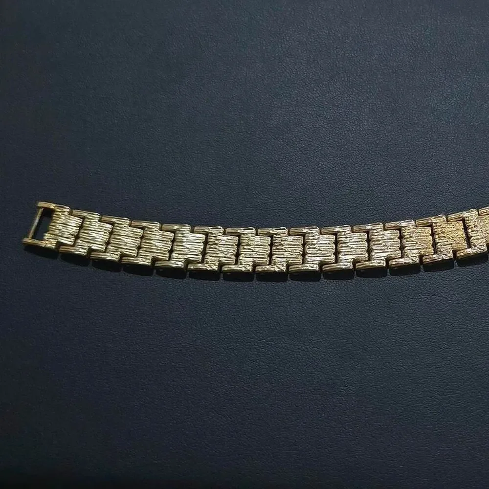 Vintage gold tone unisex bracelet, jewelry,